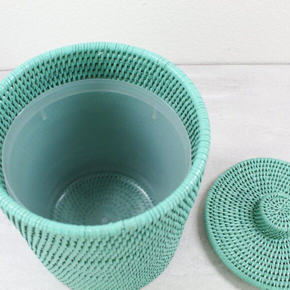 NEW Tight Woven Rattan Waste Basket Bin w Lid (with Plastic Insert)-Turquoise